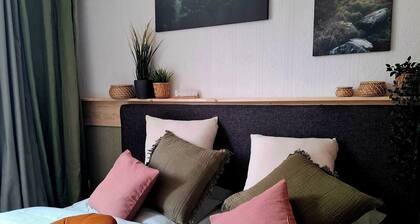 Old town domicile with garden & breakfast bliss - your little break in Neukloster