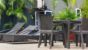 Pool - Visa Karena Hotels (Port Harcourt)