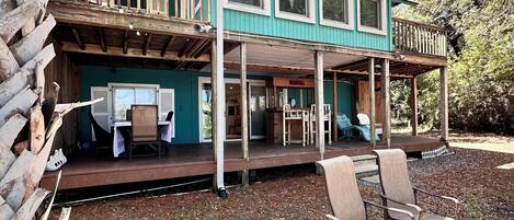 屋外ダイニングエリア