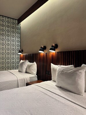 Chambre quadruple luxueuse, vue sur la piscine | Accès au Wi-Fi (inclus)