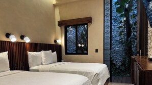 Phòng 4 Cao cấp, quang cảnh hồ bơi