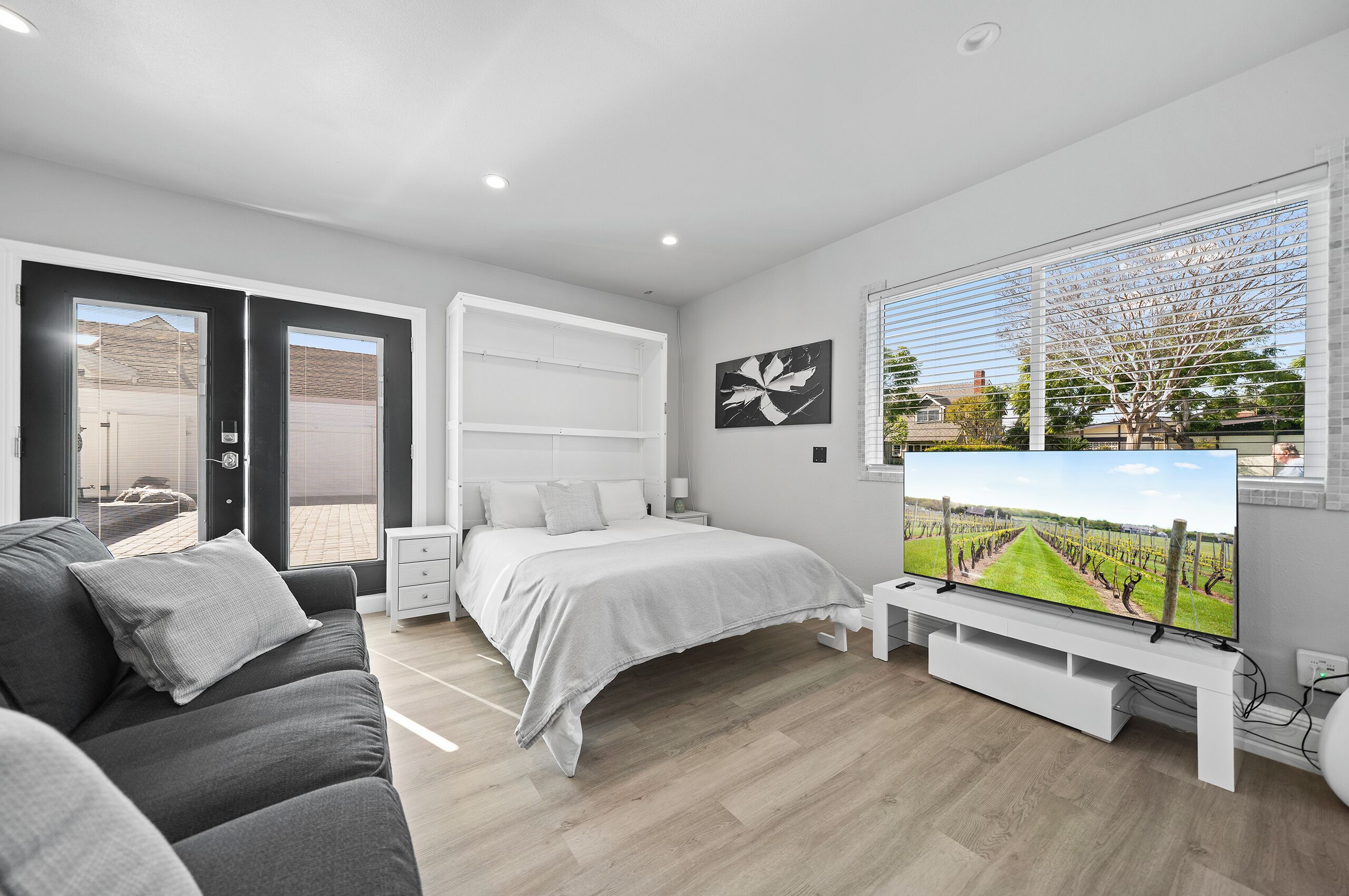 1 bedroom, desk, free WiFi, bed sheets