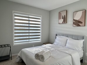 3 dormitorios, escritorio, wifi gratis y ropa de cama