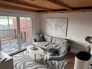 TV - The cottage by the lake (Nordwestuckermark)