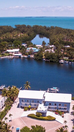 Exterior - Waterfront property with beautiful sunsets views! (Islamorada)