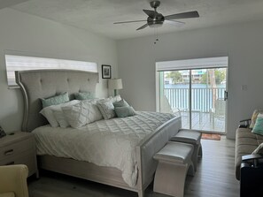 3 bedrooms, iron/ironing board, free WiFi, bed sheets - Waterfront property with beautiful sunsets views! (Islamorada)