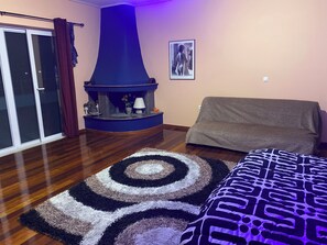 3 bedrooms, iron/ironing board, WiFi - Babis Relax House in Chalkis (Δροσιά Χαλκίδας)