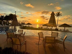 Outdoor dining - escondidapanama | T7-605 | 9ppl | 5 Beds | 3BR/2BA (Maria Chiquita)