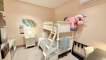 Fer et planche à repasser, Wi-Fi, draps fournis