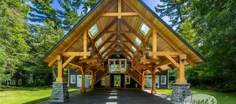 Lake Muskoka Private Island! 13 Bedrooms! 6 Beaches! Gym! Tennis Court!