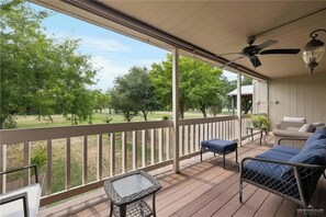 Terrace/patio - Peaceful and Relaxing Golf Course Villa @ Highland Park (Mission)