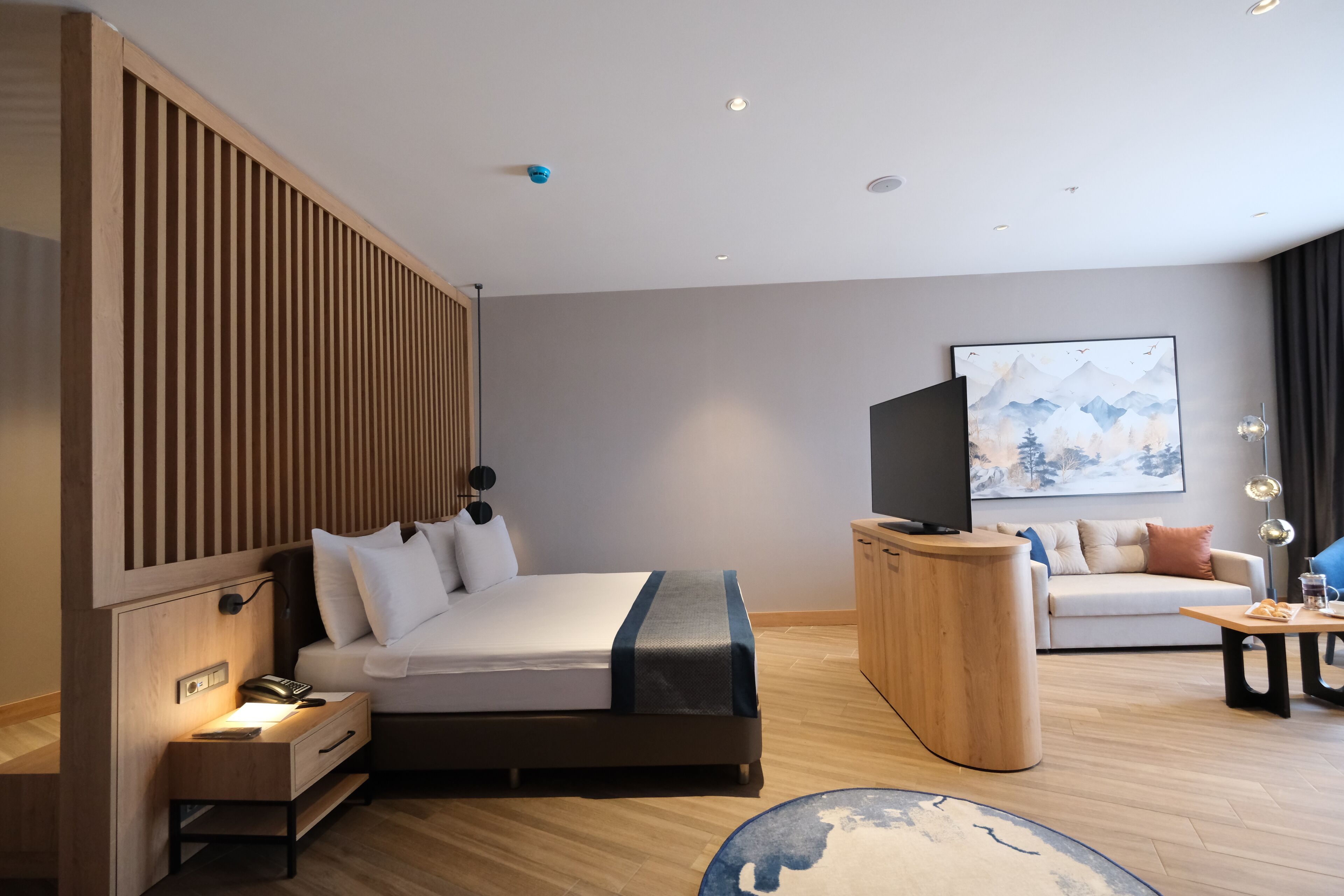 Suite familiar | Minibar, sistema de insonorización, wifi gratis y ropa de cama