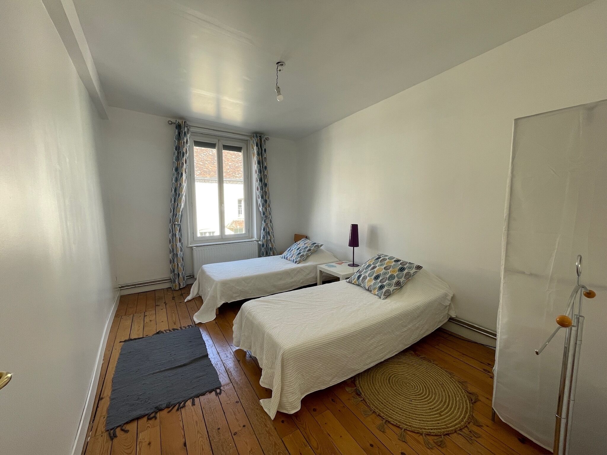 7 chambres, bureau, Wi-Fi gratuit, draps fournis