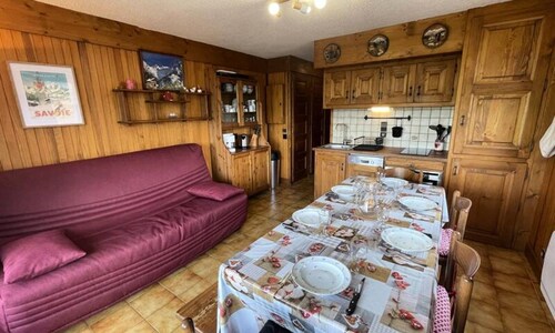Apartment in Haut Lieux Near Ski Slope