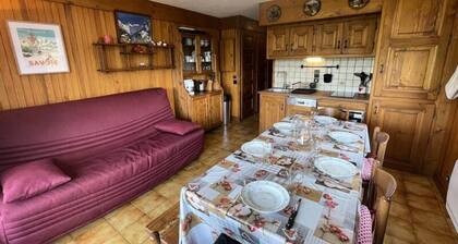 Apartment in Haut Lieux Near Ski Slope