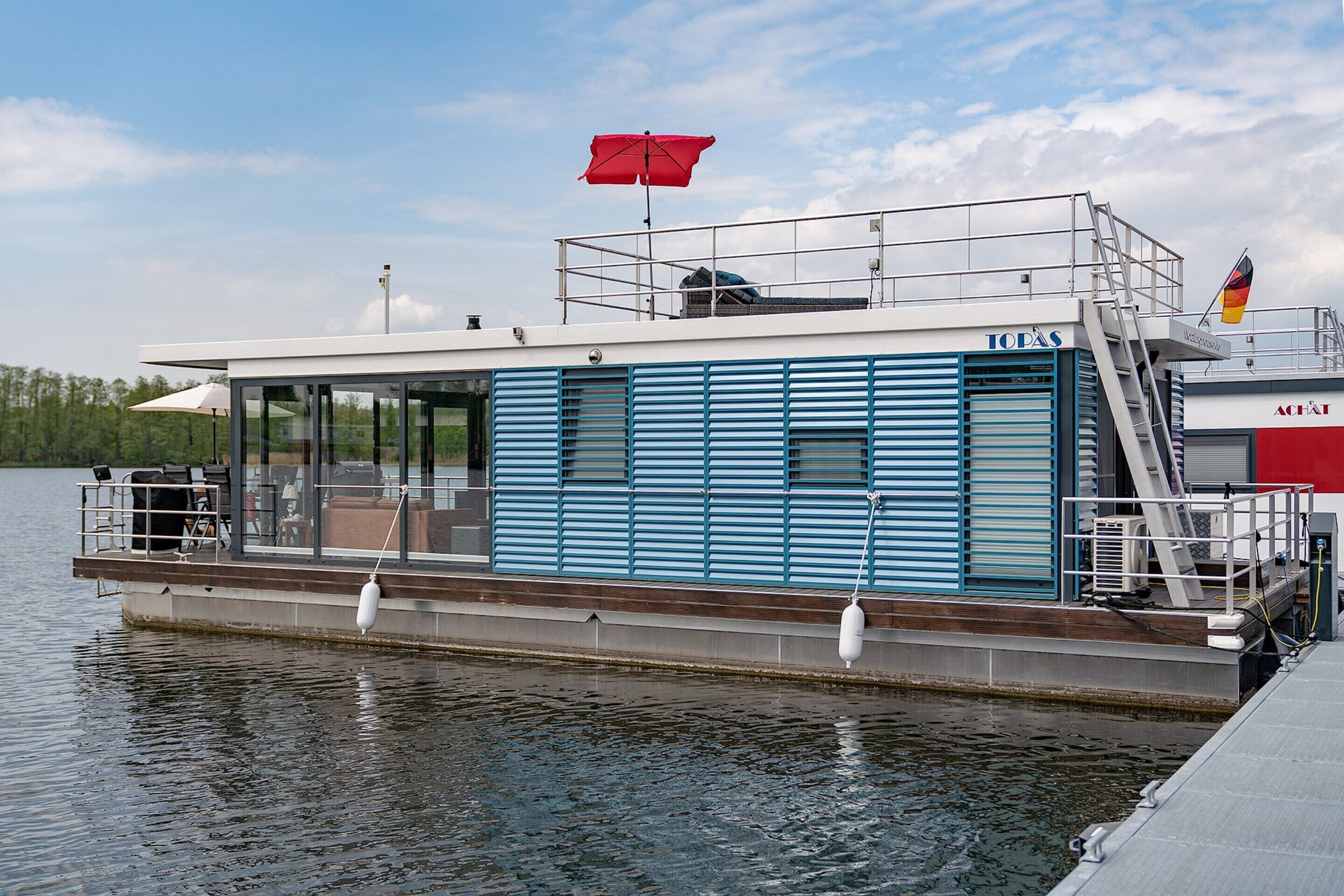 Mobile Home | Exterior