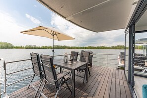 Mobile Home | Balcony