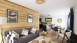 Living area - Apartment in Secluded Area by Ski Slopes (Les Deux Alpes)