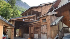 Exterior - Chalet in Mont de Lans With Jacuzzi & Spa (Les Deux Alpes)