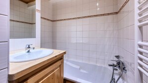 Bathroom - Chalet in Saint-gervais With Mont Blanc View (Saint-Gervais-les-Bains)