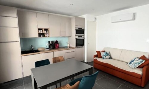 Apartment in Grau du Roi Near the Beach