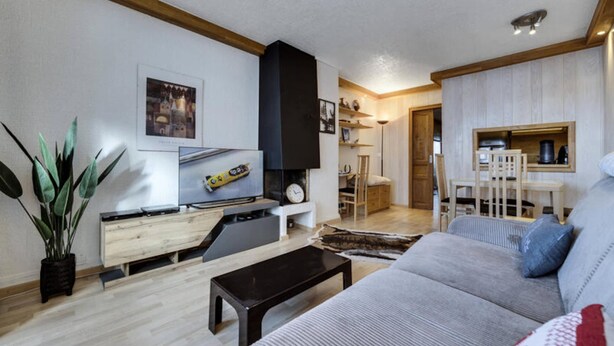 Fireplace - 2-room Apartment - Sleeps 4 - 41m2 (Tignes)