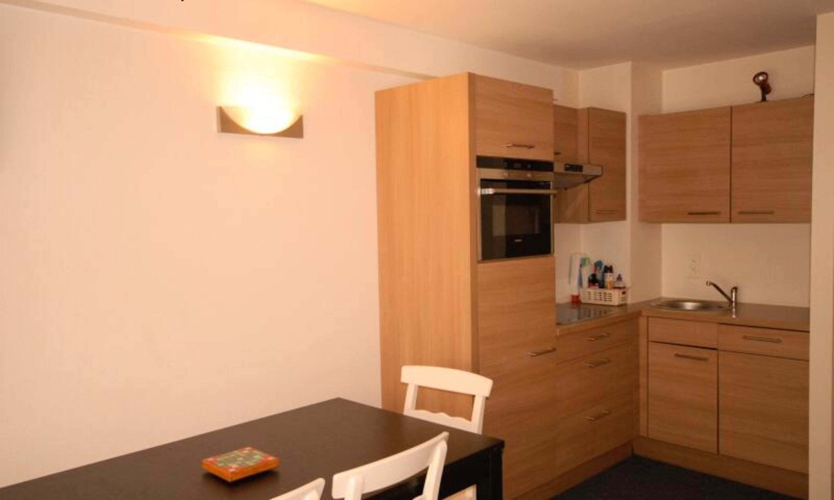 Microwave, dishwasher, cookware/dishes/utensils