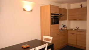 Private kitchen - 2 Rooms for 8 People (Eaux-Bonnes)