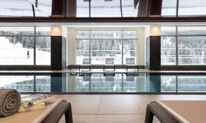 Outdoor pool, a heated pool - Superior Room for 2 People (Araches-la-Frasse)