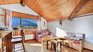 Dining - Apartment in Village With Mountain Views (Araches-la-Frasse)