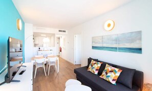Living area - Apartment in Canet Near Stunning Beach (Canet de Berenguer)