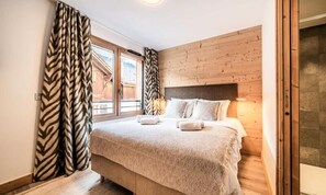 Iron/ironing board, bed sheets - Apartment in Nyon With Mountain Views (Morzine)