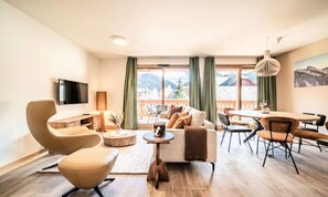 Living area - Apartment in Nyon With Mountain Views (Morzine)