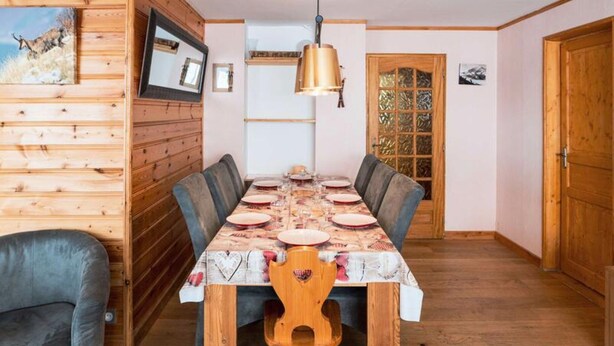 Dining - Apartment in Val Thorens by Ski Slopes (Les Belleville)