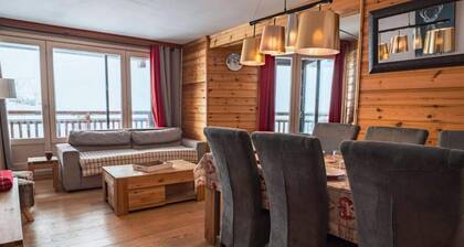 Apartment in Val Thorens by Ski Slopes