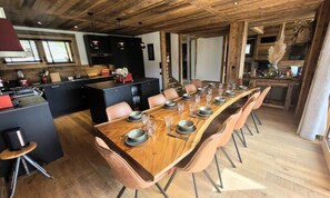 Dining - Chalet in Les Gets With Slope Access & Lake (Les Gets)