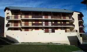 Exterior - Apartment in Les Verneys Near Ski Lift (Valloire)