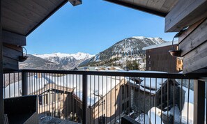 Property grounds - Duplex Apartment Close to the Slopes (Courchevel)