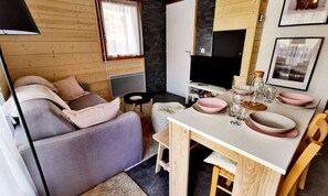 Living area - Apartment in Les Gets Near Ski Slopes (Les Gets)