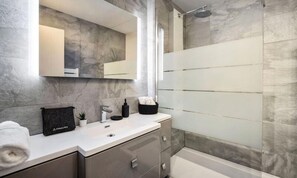 Apartment | Bathroom - Eskival 103 (Les Belleville)