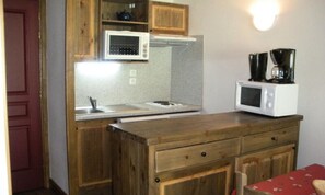 Microwave, dishwasher, coffee/tea maker, electric kettle - 2 Rooms for 6 People (Bessans)