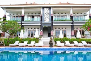 Outdoor pool - Darya Sea View (Bali)