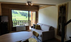 Living area - Apartment in Samance Near Lachat Views (Le Grand-Bornand)