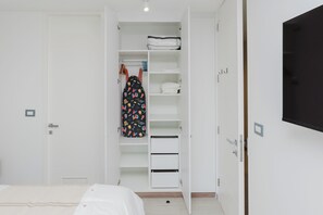 1 bedroom, iron/ironing board, free WiFi, bed sheets - Beautiful and cozy "among trees". (Pucon)