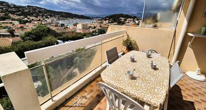 Apartment in Port Soleil With Sea View