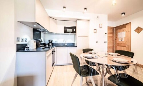 Dama B102: Beautiful new Two-room Apartment in the Heart of Morzine