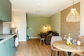 Interior - Vacation home Het Moleneind, where comfort and peace come together, central in NL (Kapel Avezaath)