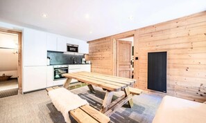 Interior - Apartment in Morzine Near Ski School (Morzine)