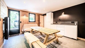 Interior - Apartment in Morzine Near Ski School (Morzine)