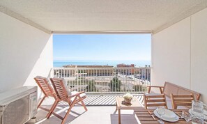 Outdoor dining - Apartment in Canet Near Sandy Beaches (Canet de Berenguer)